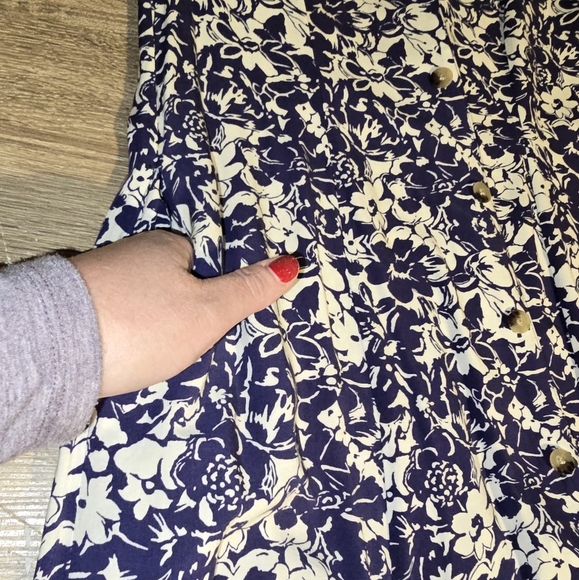 UNTUCKit for Her Camille Tie Sleeve Button Front Floral Print Dress Size 8 or M - Picture 7 of 10